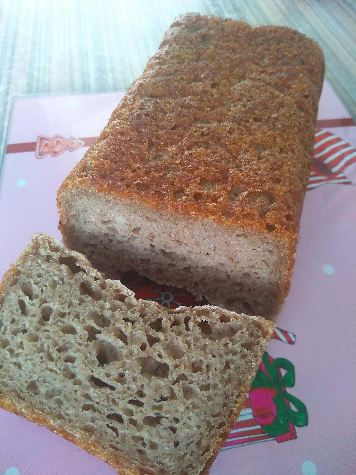 Рецепт гречневого хлеба в духовке. Рисовый хлеб без глютена. Гречневый хлеб без глютена. Рисовый хлеб в духовке. Хлеб из рисовой муки без дрожжей.