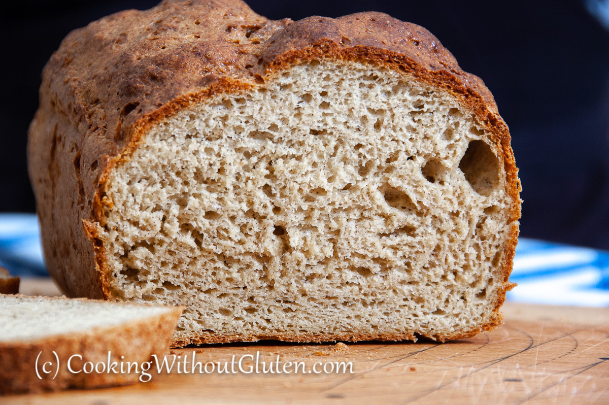 Дрожжевой безглютеновый хлеб. Дрожжи для хлеба. Хлеб без глютена. Безглютеновый хлеб рецепты. Хлеб без глютена и дрожжей рецепт