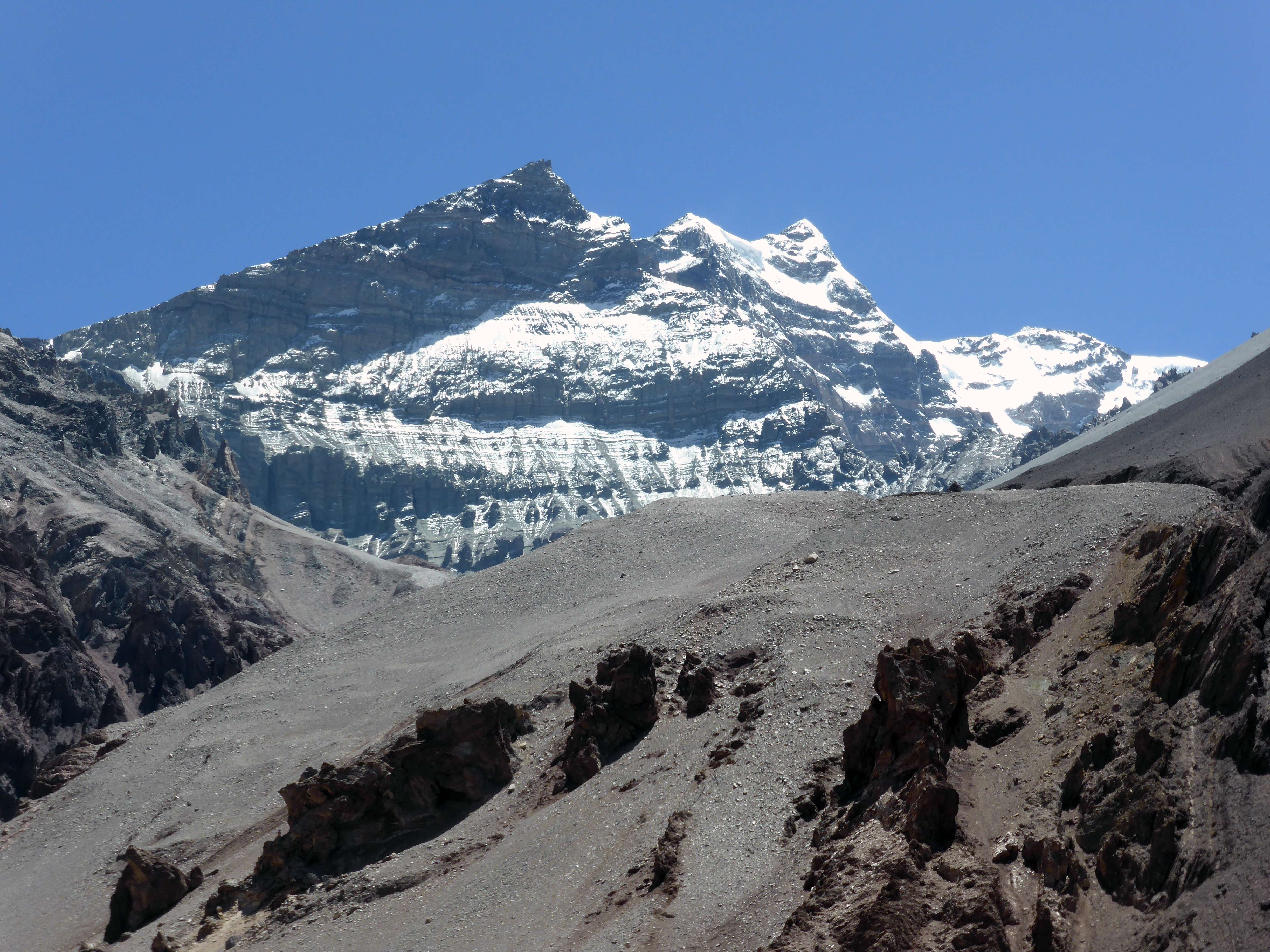 Аконкагуа. Гора Аконкагуа. Пик Аконкагуа. Высота горы Аконкагуа в Аргентине. Аконкагуа извержение.