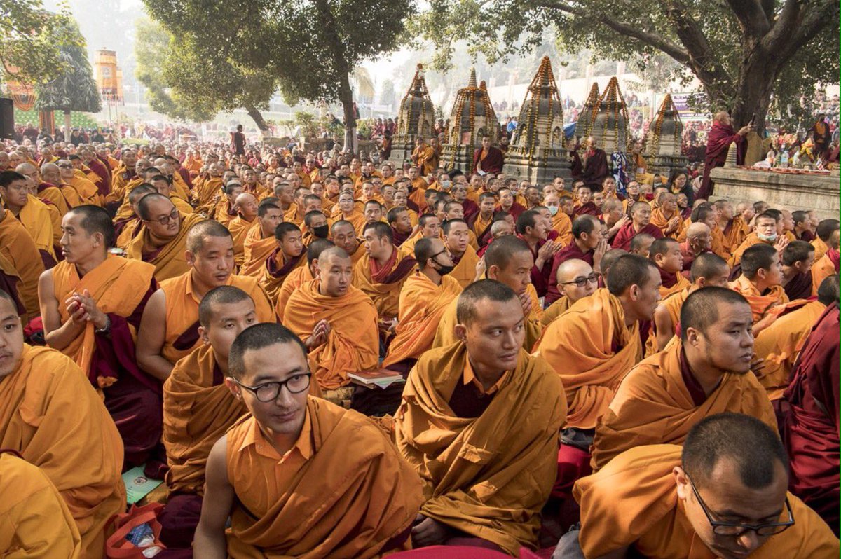 Буддисты это кто. Будда Шакьямуни Бодхгая. Бодхгая буддизм. Будда Индия. Буддисты в Индии.