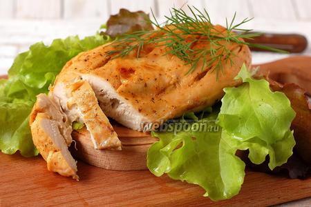 Фото рецепта Куриная грудка в мультиварке