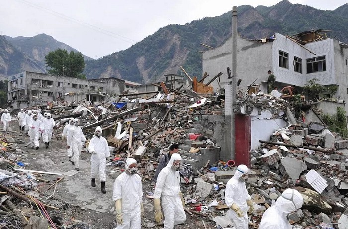 Поврежденный город после землетрясения в провинции Сычуань (Китай)
