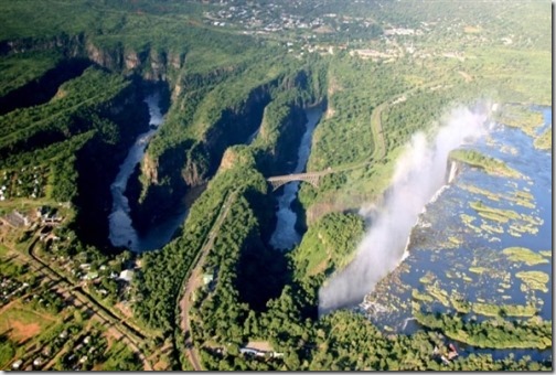 Река Замбези и водопад Виктория
